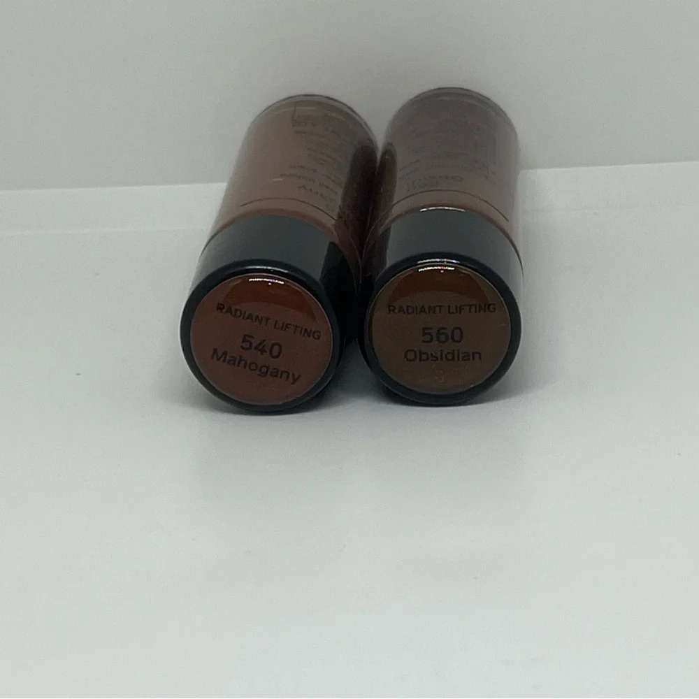 SHISEIDO Synchro Skin Radiant Lifting Foundation 540 MAHOGANY & 560 OBSIDIAN NEW